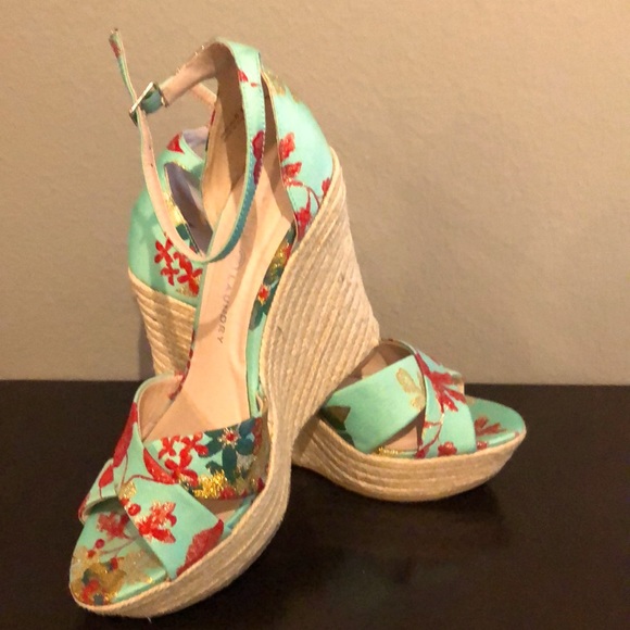 Chinese Laundry Shoes - Chinese Laundry platform heeled sandal